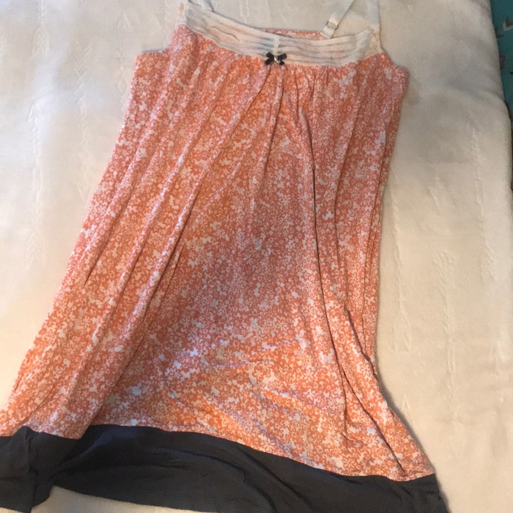 Vera Wang nightgown